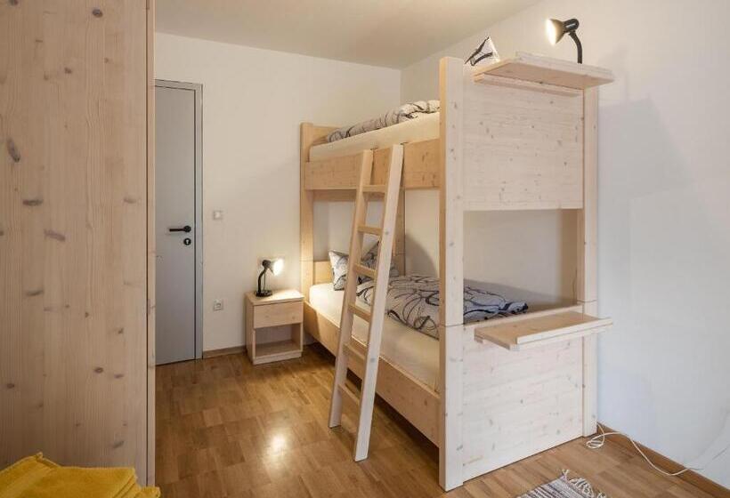 ホテル Vintlerhof