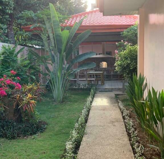 بنسيون Powers Holiday Vacations