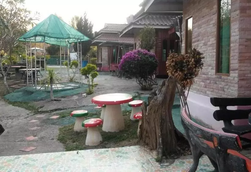 پانسیون Time 2 Resort
