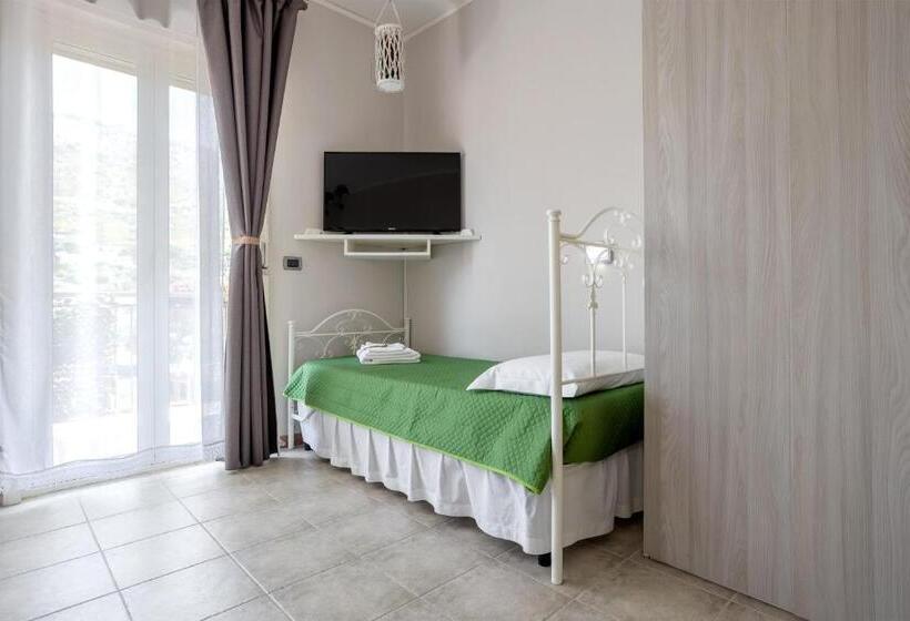 پانسیون Villa Salvatore