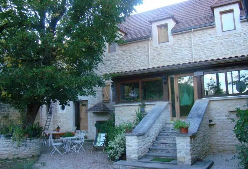 Aamiaismajoitus (B&B) Le Tilleul à Fleurs