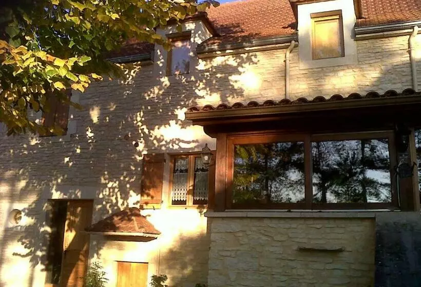 Aamiaismajoitus (B&B) Le Tilleul à Fleurs