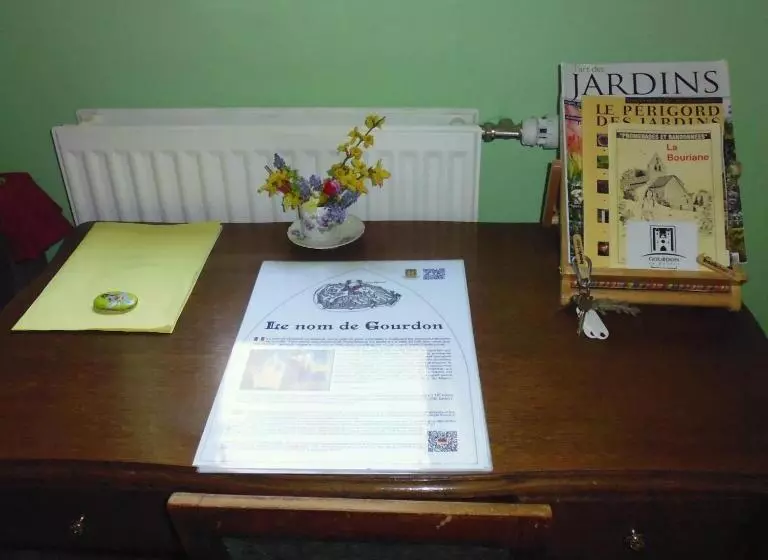 Aamiaismajoitus (B&B) Le Tilleul à Fleurs