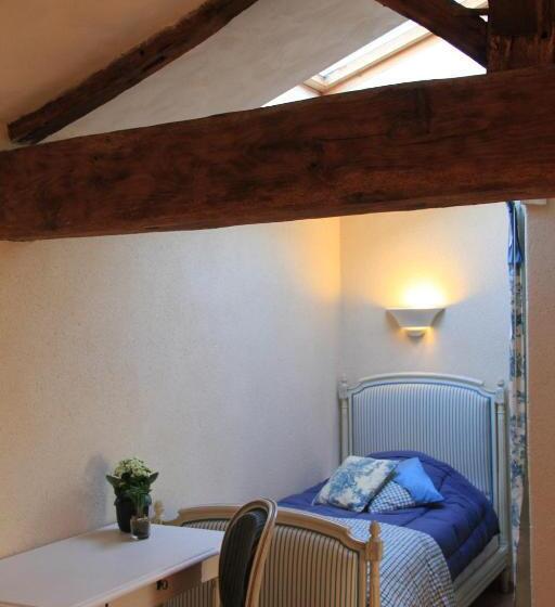 민박 Les Chambres D Hôtes De La Métairie Du Bourg