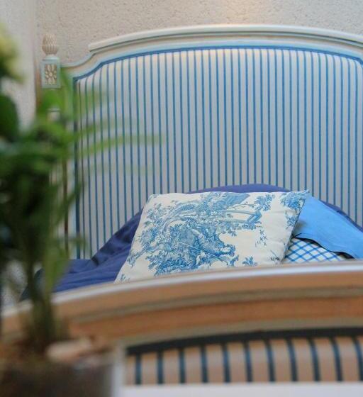 민박 Les Chambres D Hôtes De La Métairie Du Bourg