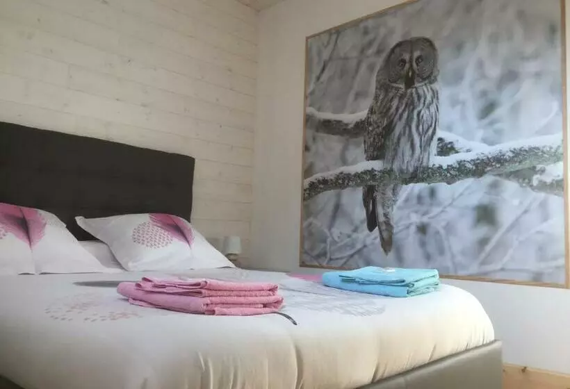 ベッドアンドブレックファースト Les Roses Des Bois