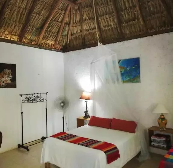 Aamiaismajoitus (B&B) Mayan Bungalow Near Chichén