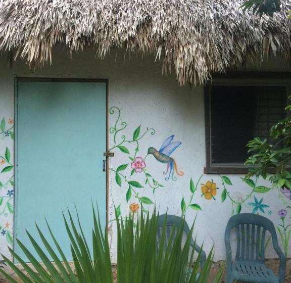 Bed & Breakfast Mayan Bungalow Near Chichén