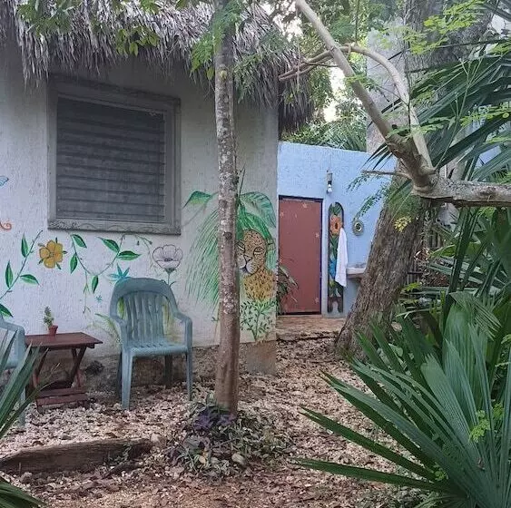 Aamiaismajoitus (B&B) Mayan Bungalow Near Chichén