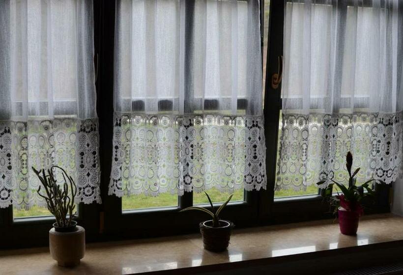 ペンション Gerecse Vendégház