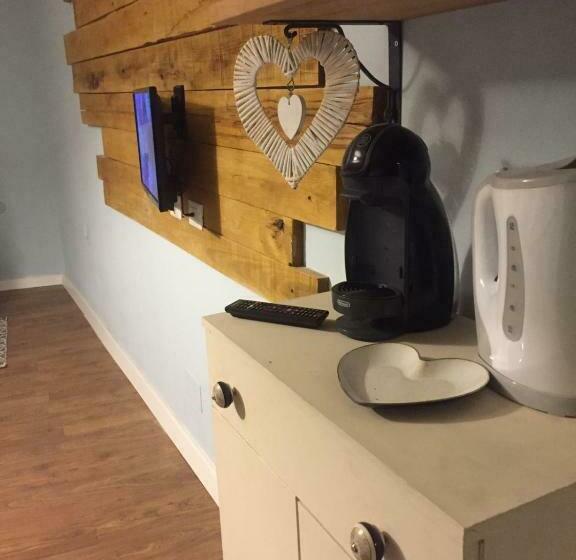 Pension (Hôtel basse catégorie) La Morra