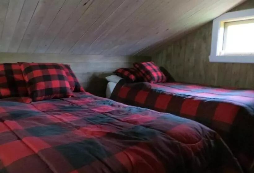 Aamiaismajoitus (B&B) La Maison Sous Les Arbres