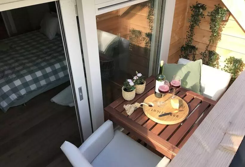 Aamiaismajoitus (B&B) Vijverhoef