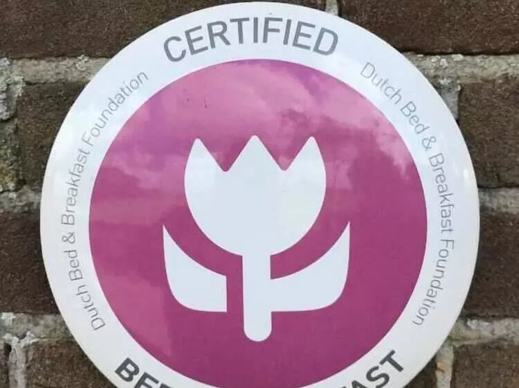 Aamiaismajoitus (B&B) Vijverhoef