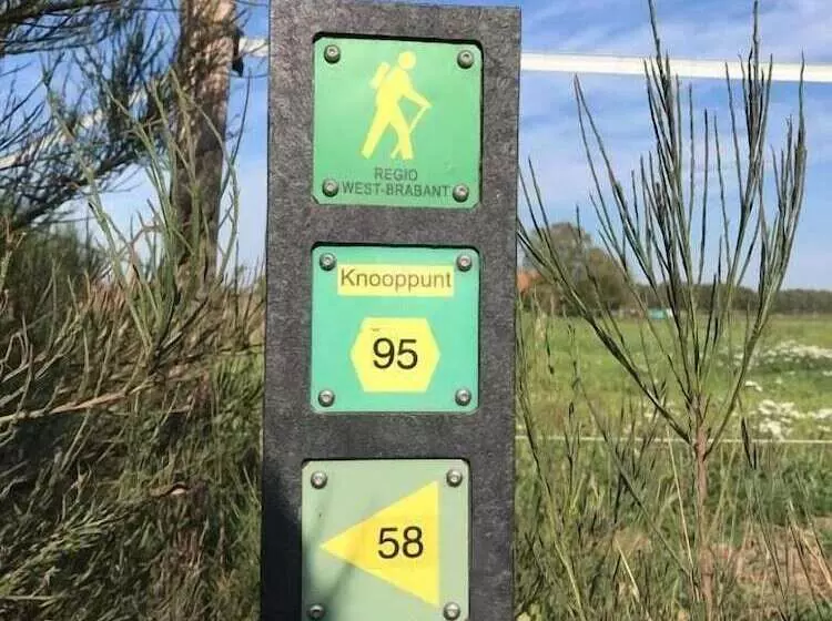 Aamiaismajoitus (B&B) Vijverhoef