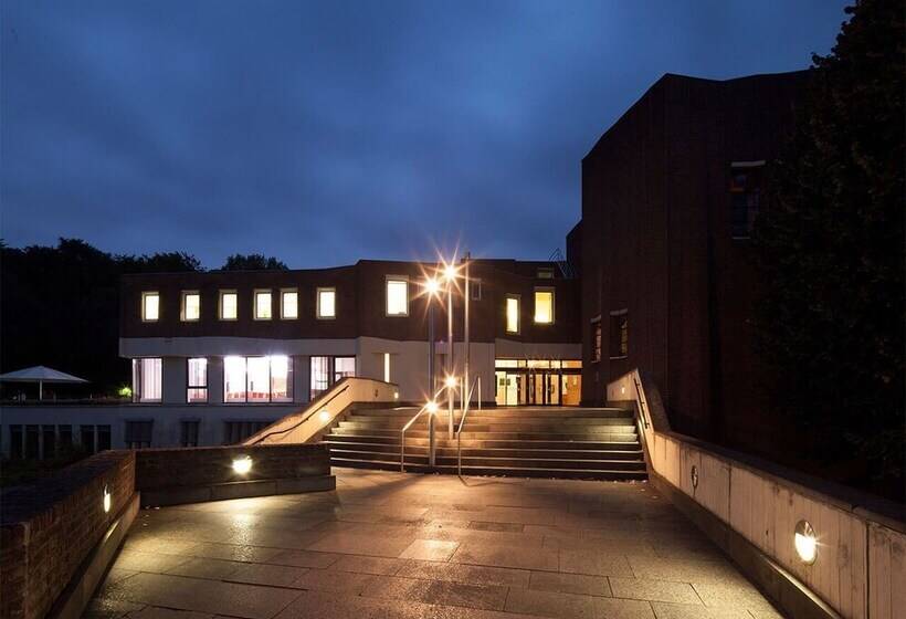 בית מלון כפרי Katholische Akademie Schwerte