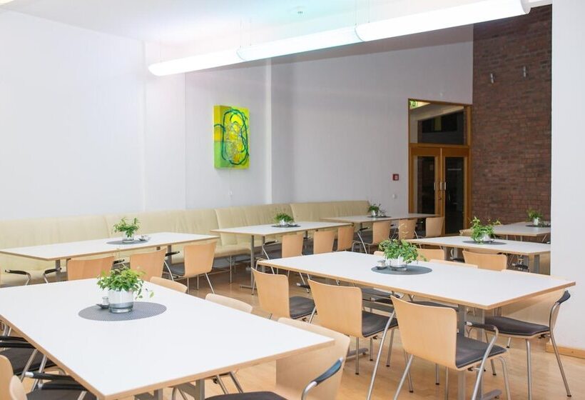 בית מלון כפרי Katholische Akademie Schwerte