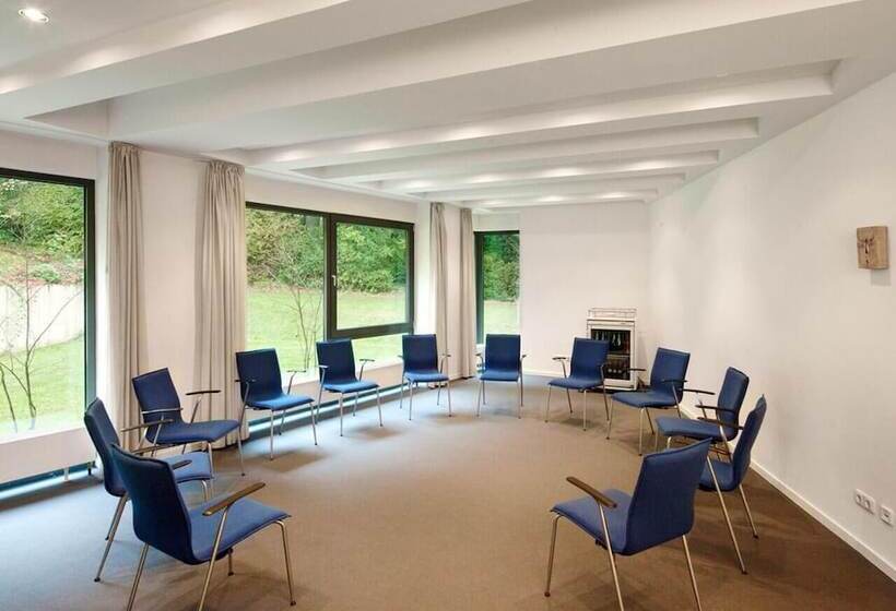 בית מלון כפרי Katholische Akademie Schwerte