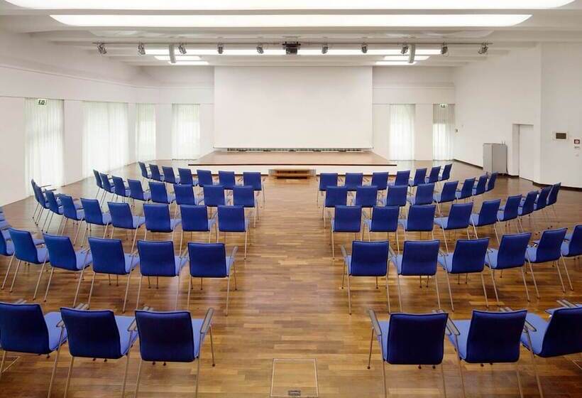 בית מלון כפרי Katholische Akademie Schwerte