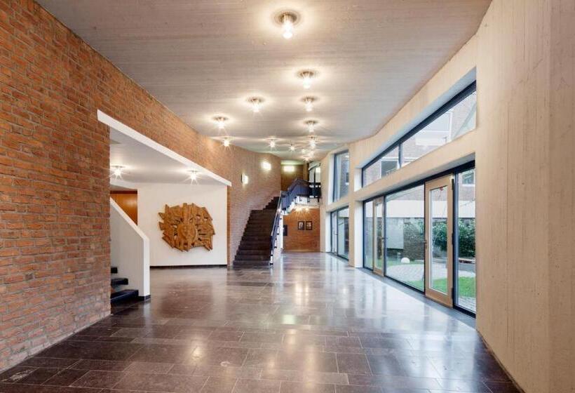 בית מלון כפרי Katholische Akademie Schwerte