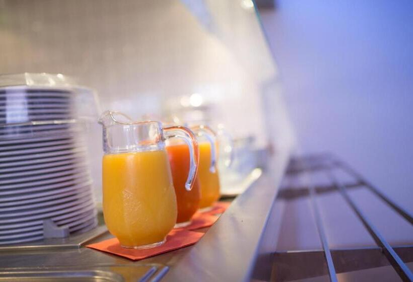 בית מלון כפרי Katholische Akademie Schwerte