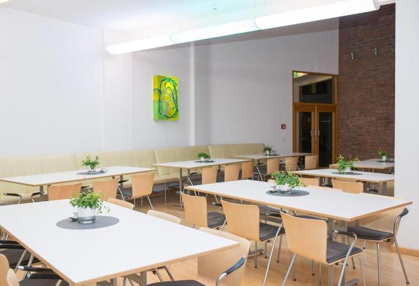 בית מלון כפרי Katholische Akademie Schwerte