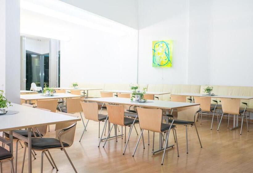 בית מלון כפרי Katholische Akademie Schwerte