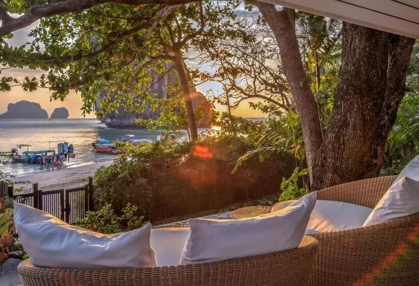 Lomakeskus Villa Macaque And Villa Languor