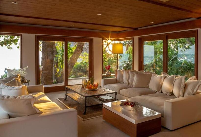 Курорт Villa Macaque And Villa Languor