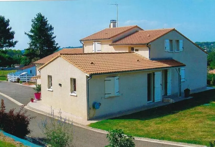 ベッドアンドブレックファースト Chambre D Hotes A Nérac