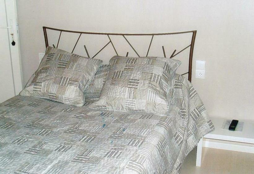 تختخواب و صبحانه Chambre D Hotes A Nérac