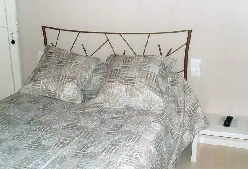 ベッドアンドブレックファースト Chambre D Hotes A Nérac