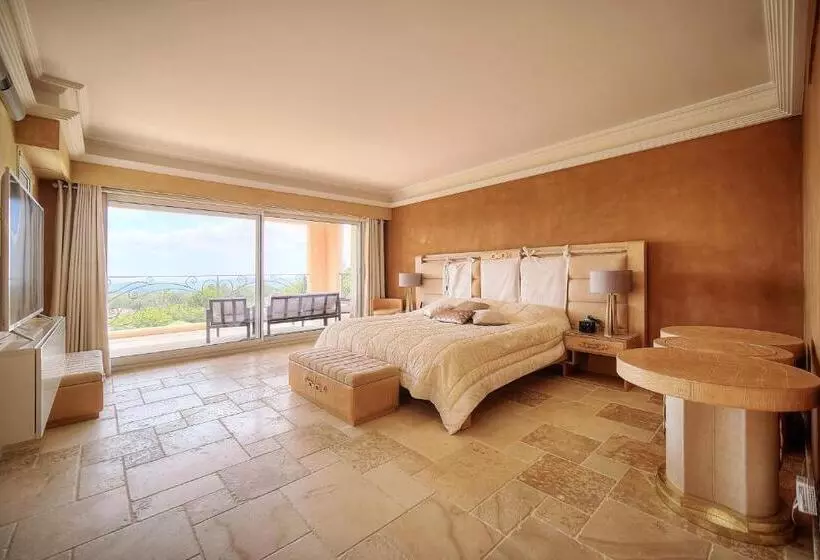 ベッドアンドブレックファースト Havre De Paix 5 étoiles Prestige Jacuzzi, Hammam, Sauna, Piscine Chauffée Mougins Cannes Grasse