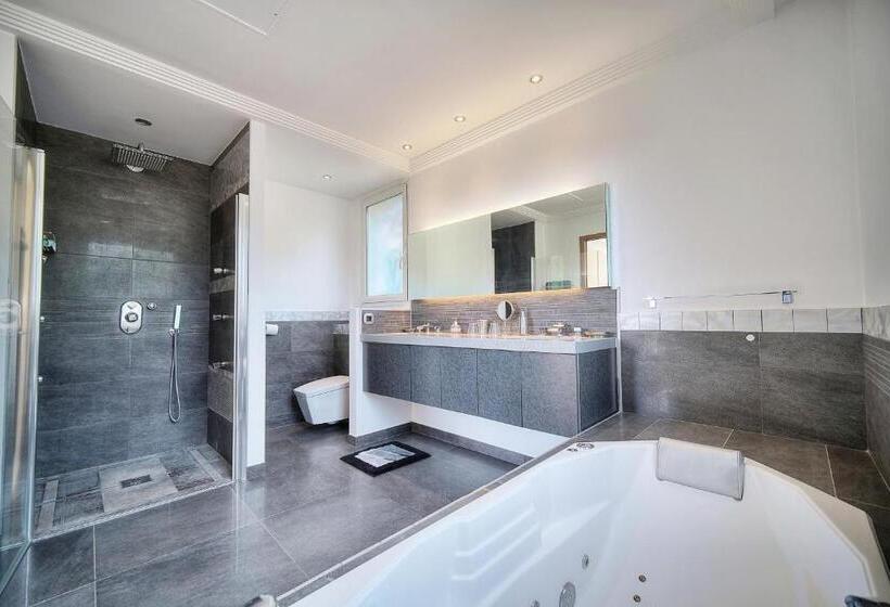 مبيت وإفطار Havre De Paix 5 étoiles Prestige Jacuzzi, Hammam, Sauna, Piscine Chauffée Mougins Cannes Grasse