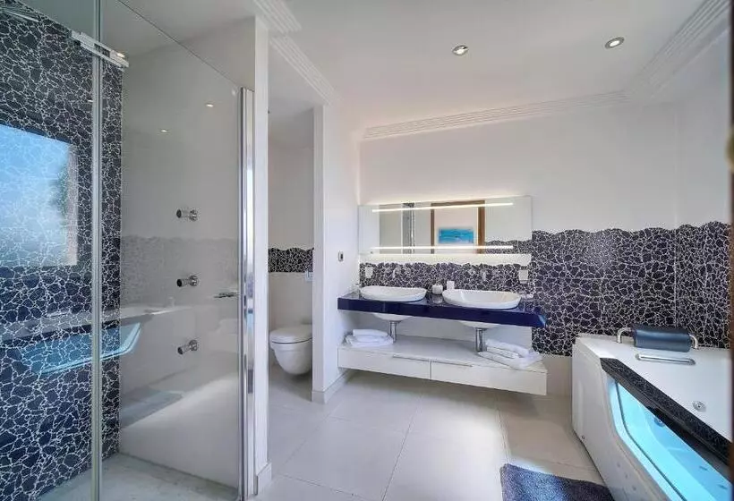 ベッドアンドブレックファースト Havre De Paix 5 étoiles Prestige Jacuzzi, Hammam, Sauna, Piscine Chauffée Mougins Cannes Grasse