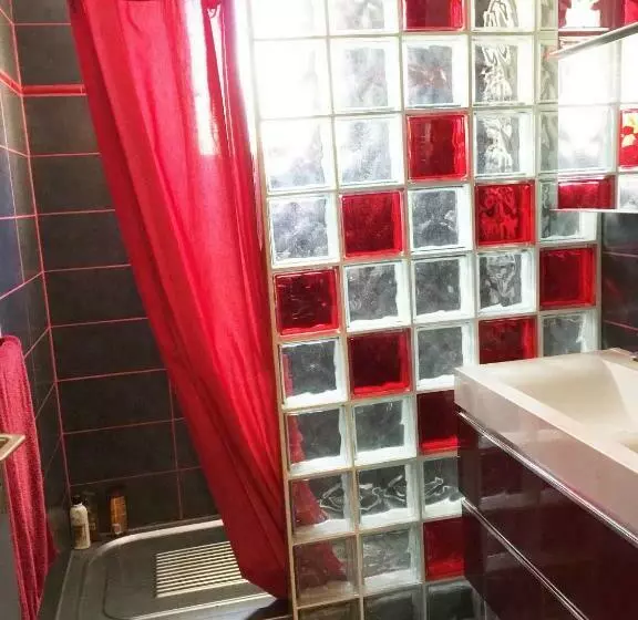 Aamiaismajoitus (B&B) Chambre D Hôte  Le Ponant