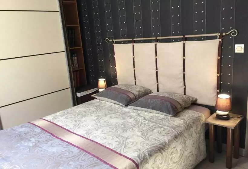 Aamiaismajoitus (B&B) Chambre D Hôte  Le Ponant