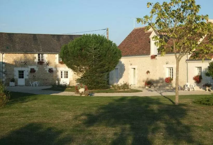 Aamiaismajoitus (B&B) Chambres Des Rosiers