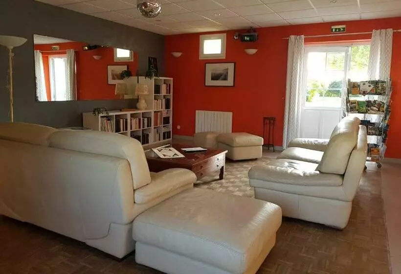 Aamiaismajoitus (B&B) Chambres Des Rosiers