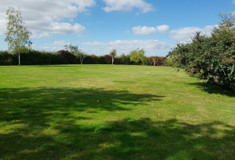 مبيت وإفطار Chambres Des Rosiers