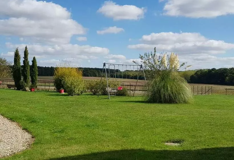 Aamiaismajoitus (B&B) Chambres Des Rosiers