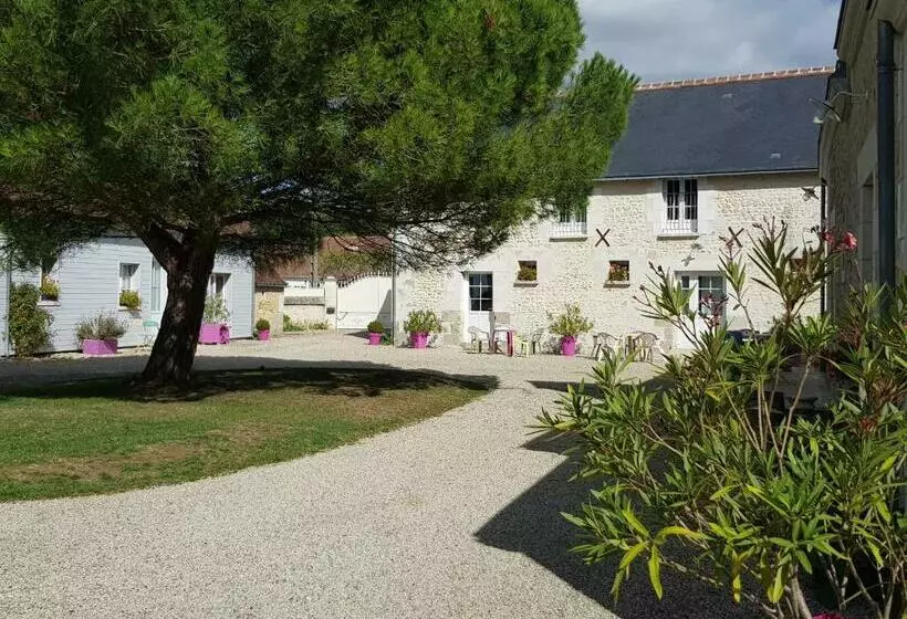 Aamiaismajoitus (B&B) Chambres Des Rosiers