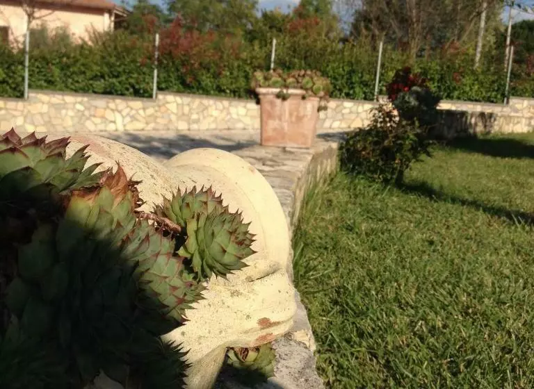 تختخواب و صبحانه Cherry House Bed&breakfast