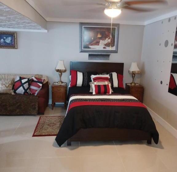 Bed and Breakfast Cozy Mobay