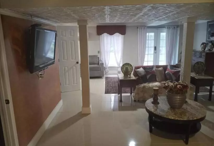 Aamiaismajoitus (B&B) Cozy Mobay