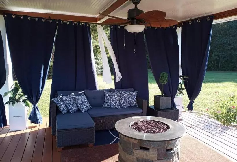 Aamiaismajoitus (B&B) Cozy Mobay