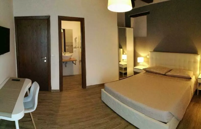 تختخواب و صبحانه Il Casale Dei Nonni