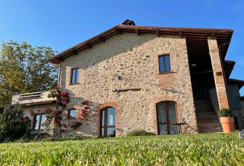 تختخواب و صبحانه Il Casale Dei Nonni