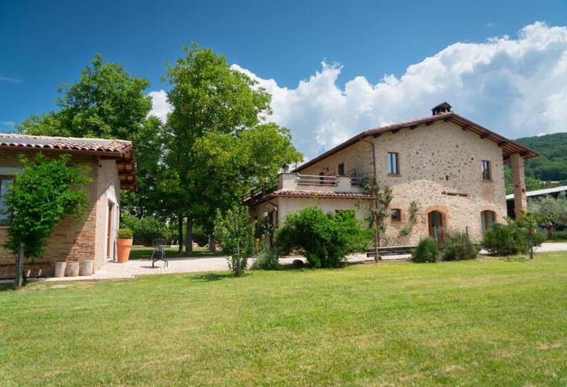 تختخواب و صبحانه Il Casale Dei Nonni