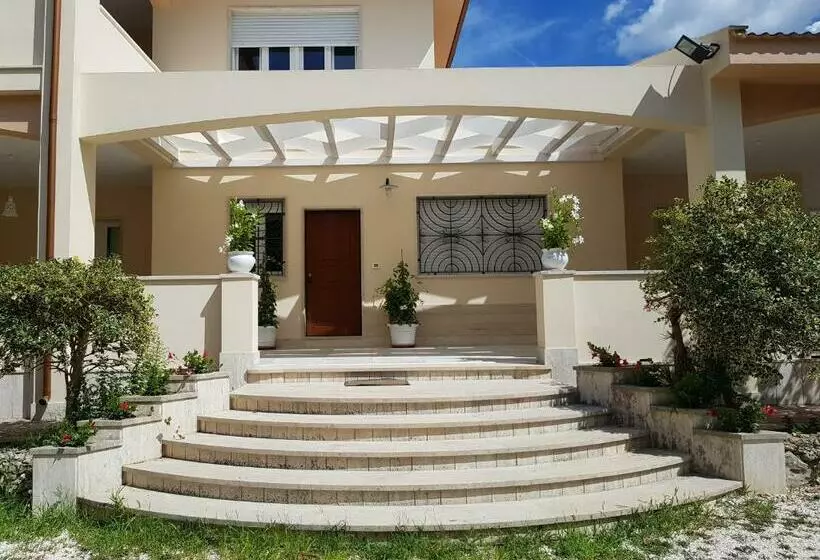 Aamiaismajoitus (B&B) Villa Venus Woods